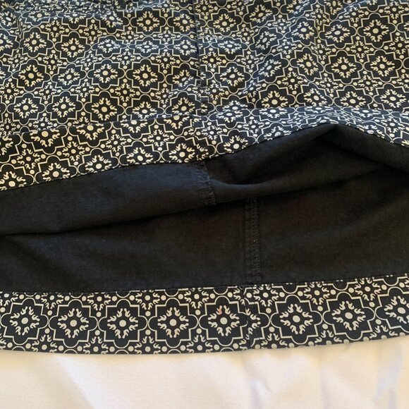 Old Navy Black and White Print Mini Skirt Size 10 - Picture 8 of 8
